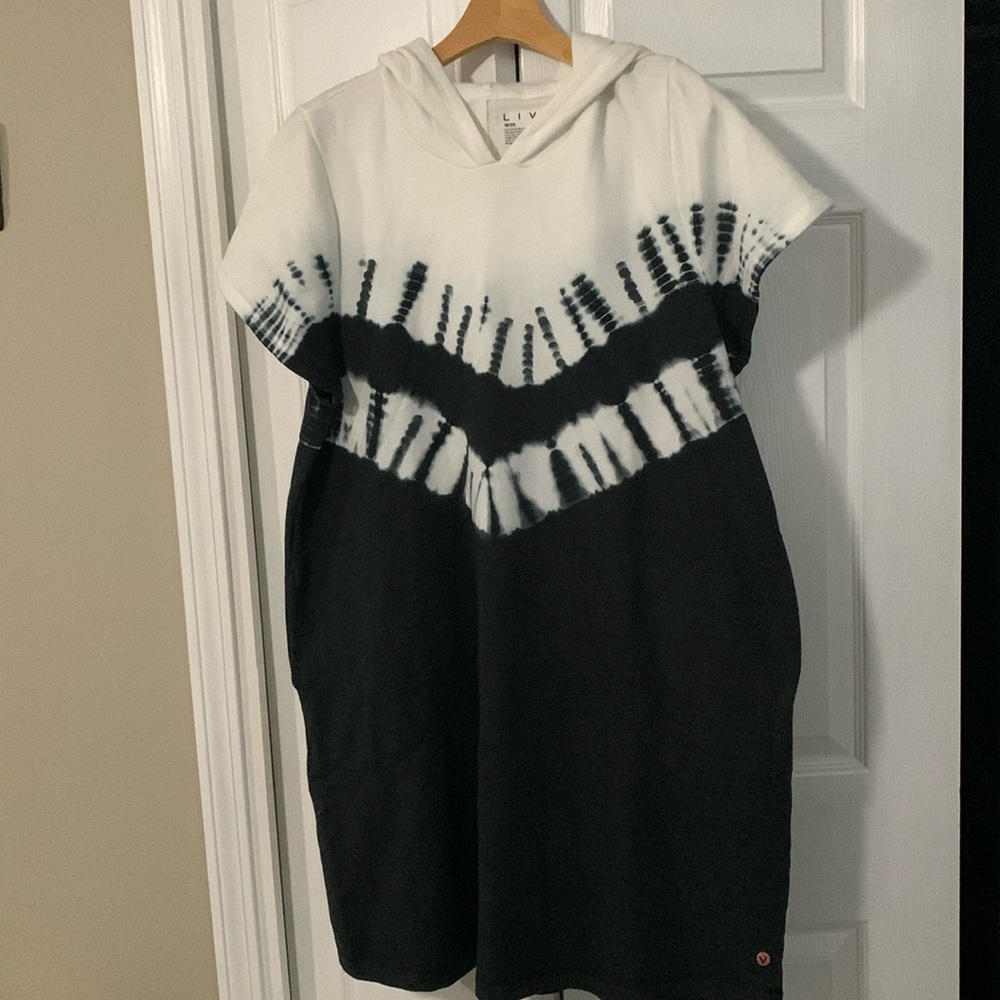 Livi short sleeve sweatshirt dress 18/20 NWT